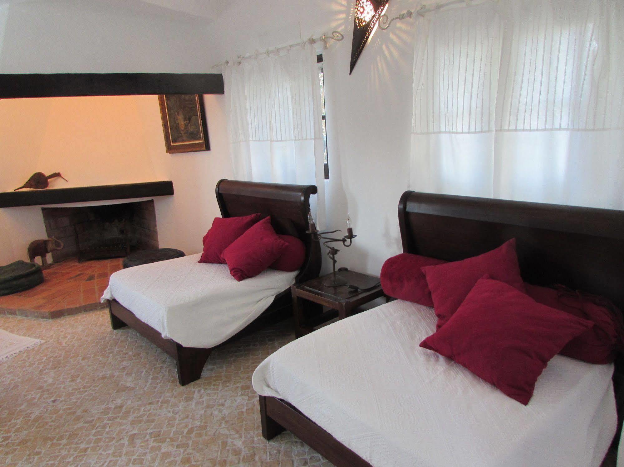 Bed and Breakfast Uma Casa A Beira Sol Lagos Exterior foto