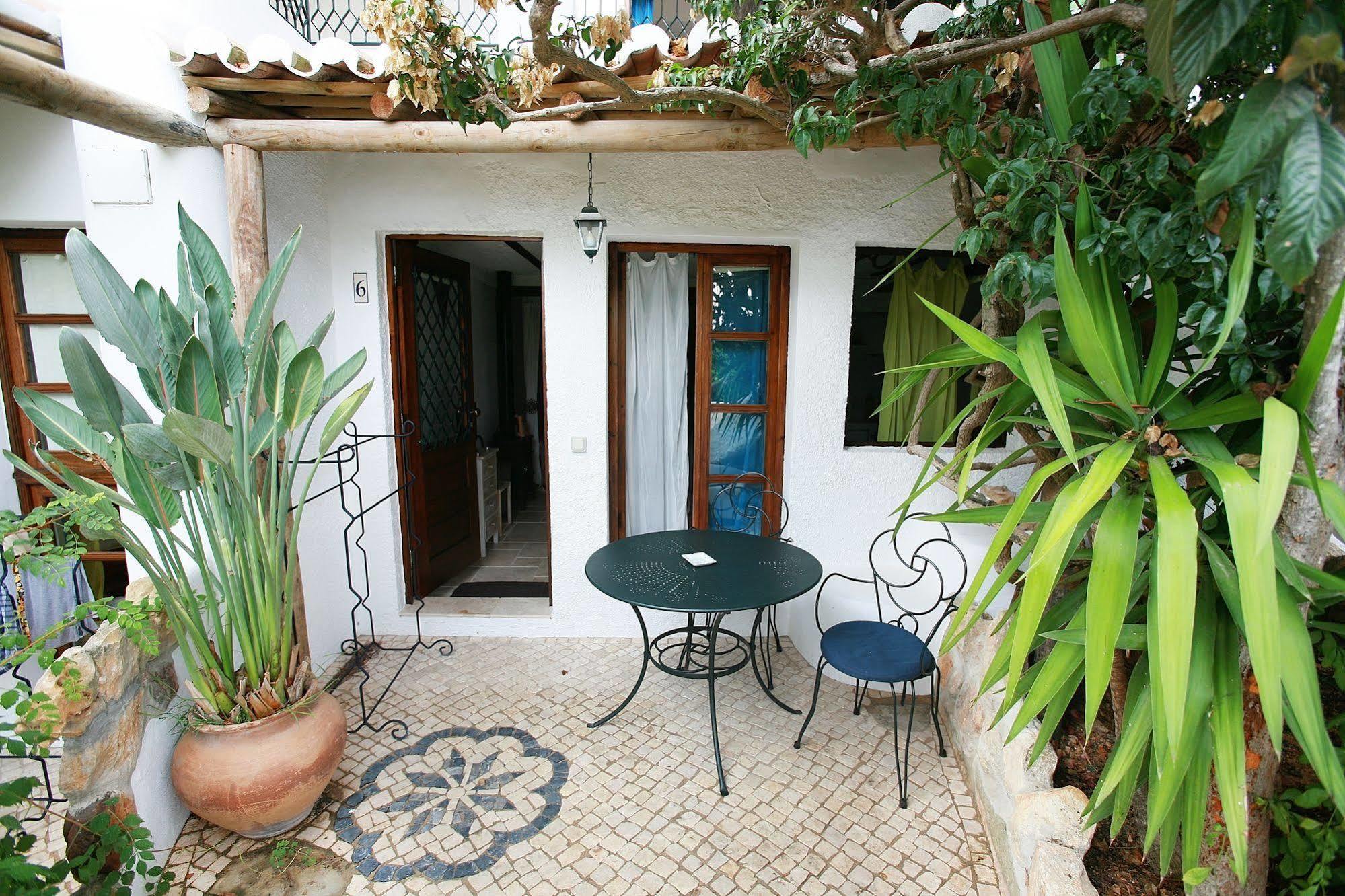 Bed and Breakfast Uma Casa A Beira Sol Lagos Exterior foto